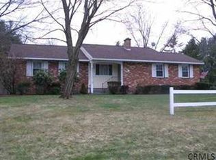 1 Pine Tree Pl, Clifton Park, NY 12065
