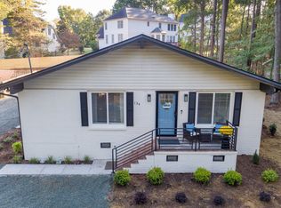 134 Weaver Dairy Rd, Chapel Hill, NC 27514