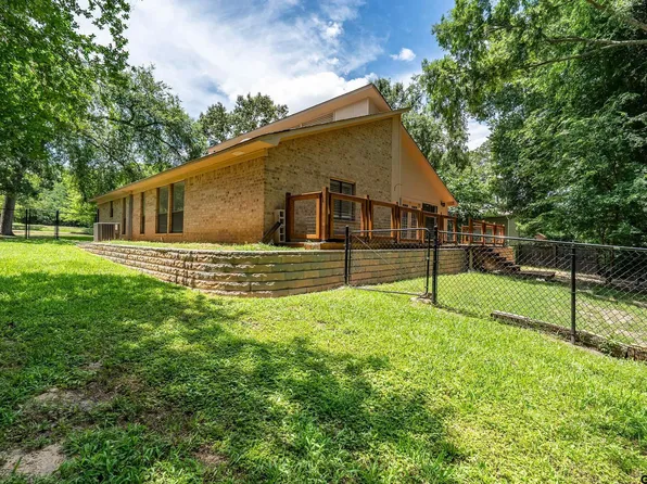 607 Northgate Dr, Hideaway, TX 75771