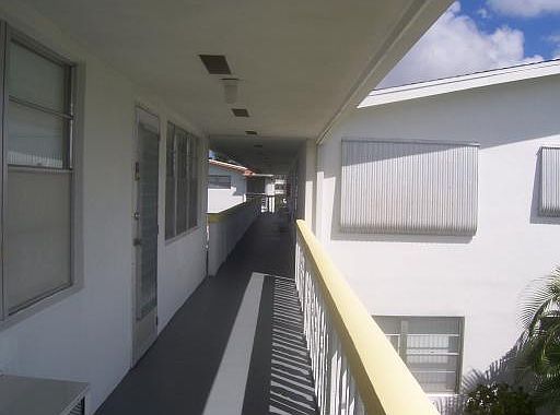 2nd image of 201 Windsor Dr