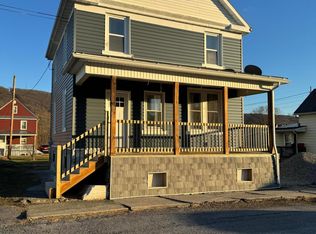 2054 Riddle Ave, Tyrone, PA 16686