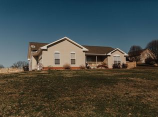 128 Uphill Dr, Madisonville, TN 37354