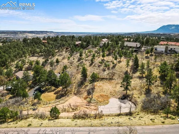 1425 Oak Hills Dr, Colorado Springs, CO 80919