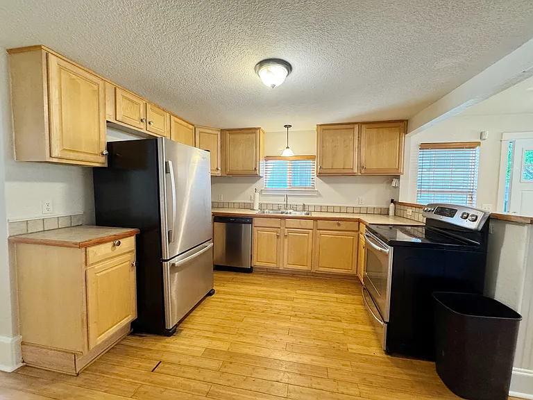 120 N Washington Ave — Photo 6