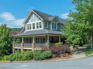 35 Wordsworth Rd, Black Mountain, NC 28711