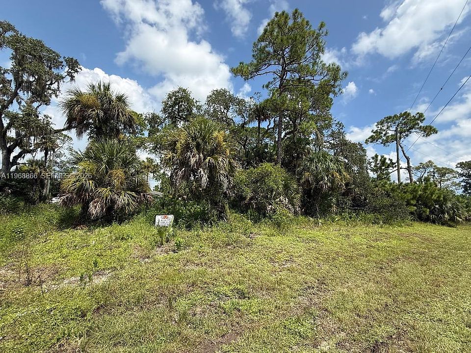 1st image of 5017 W Tradewinds Cir