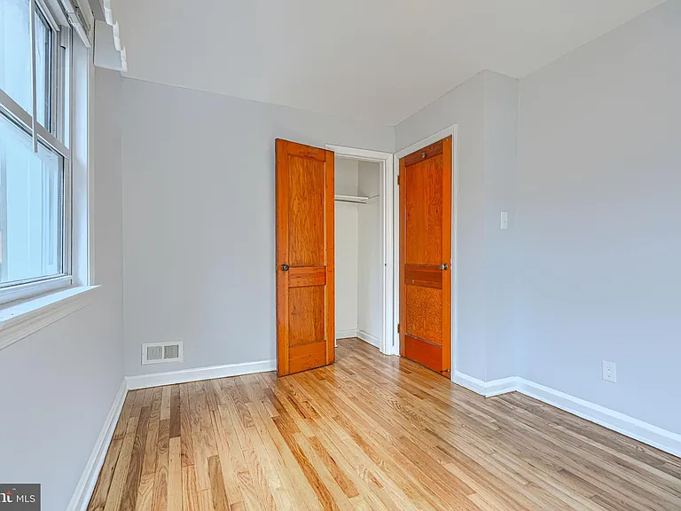 7114 Greenwood Ave — Photo 13