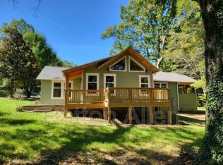 295 School Rd E, Asheville, NC 28803