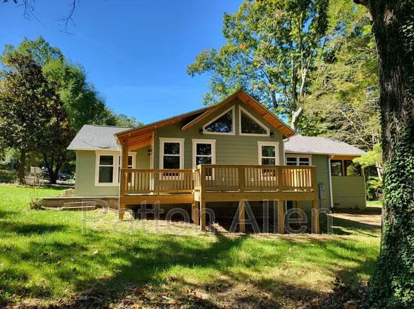 295 School Rd E, Asheville, NC 28803