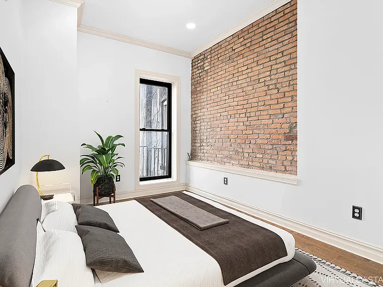 829 Putnam Ave #2 — Photo 5