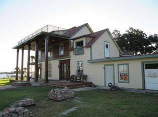 107 7th St, Holly Hill, FL 32117