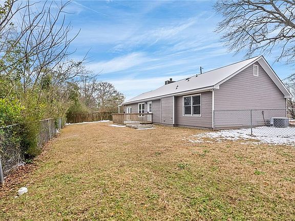 3rd image of 266 Lee Road 2009