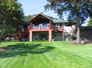 232 Steelhead Dr, Elkton, OR 97436