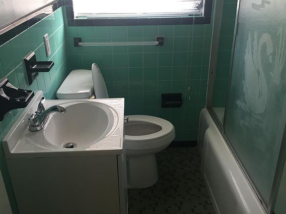 4th image of 1617 28th Ave S