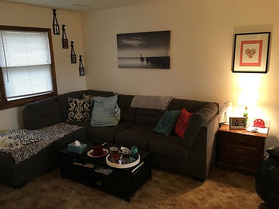 2nd image of 417 Opal Cir #419