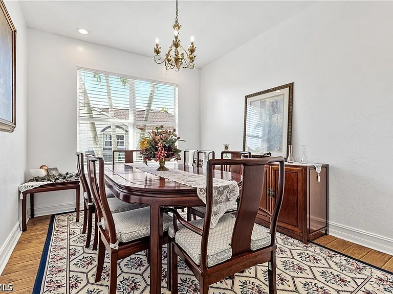 3101 SW 26th Pl — Photo 23