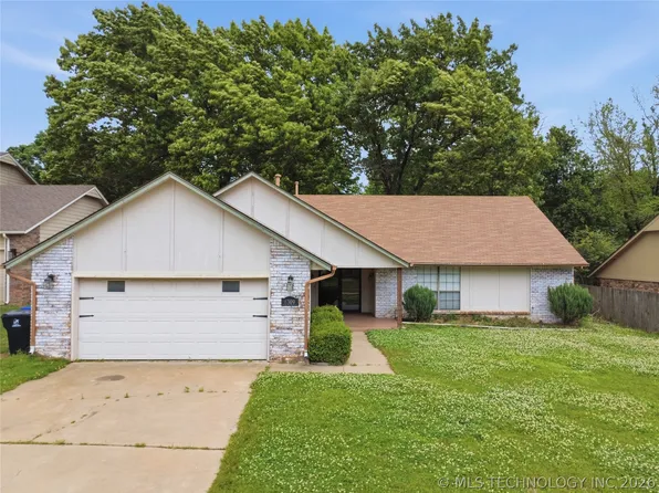 6309 S Ash Ave, Broken Arrow, OK 74011