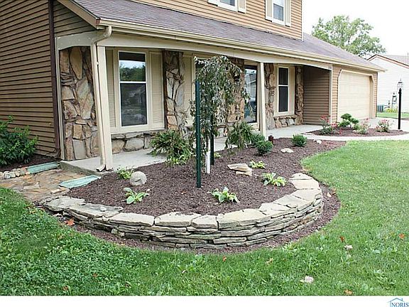 2nd image of 2090 Buckingham Ct