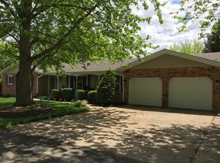 212 Longview Dr, Geneseo, IL 61254