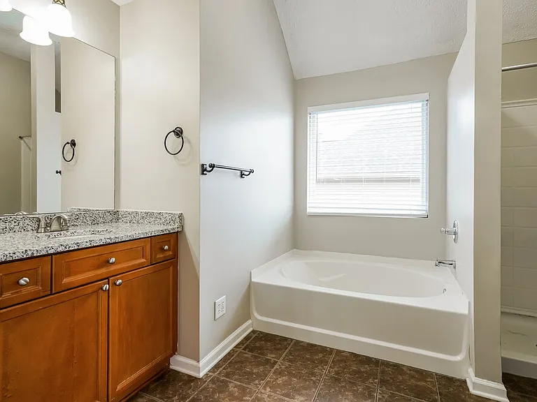 1483 Bern Dr — Photo 15