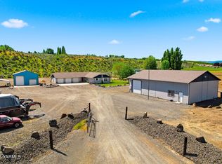 15180 Cottonwood Canyon Rd, Yakima, WA 98908