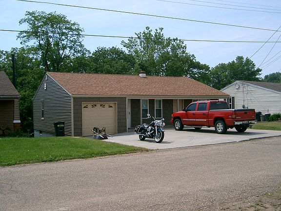 2nd image of 104 Theis Ave