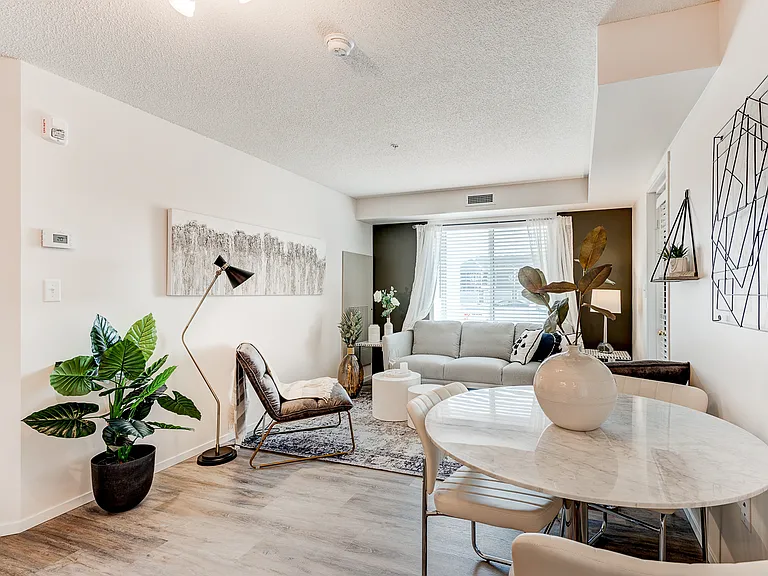 25 Clydesdale Ave — Photo 16