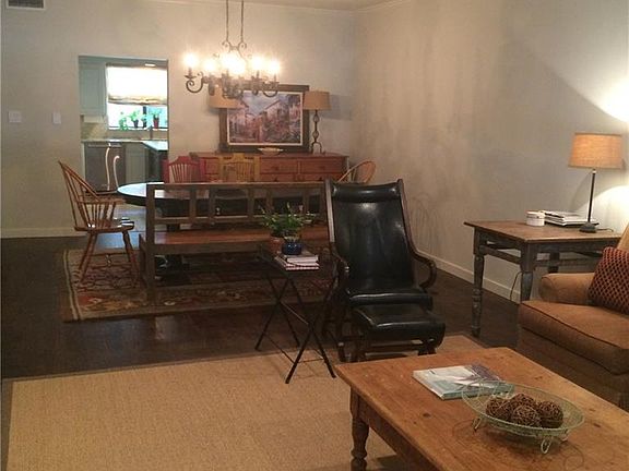 3rd image of 6255 W Northwest Hwy APT 113