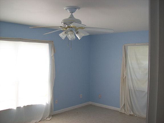 2nd image of 126 18th Ave
