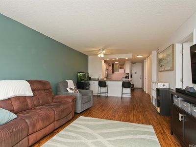 750 Kaheka St APT 1406, Honolulu, HI, 96814