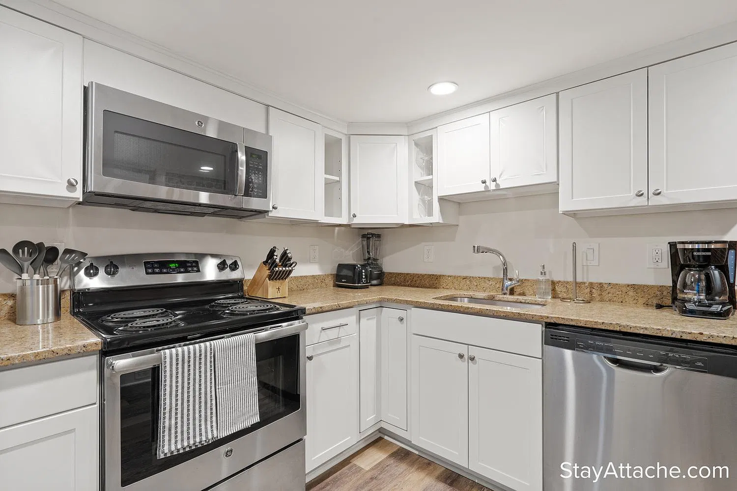 1 bed, 780 sqft, $3,750 — Photo 4