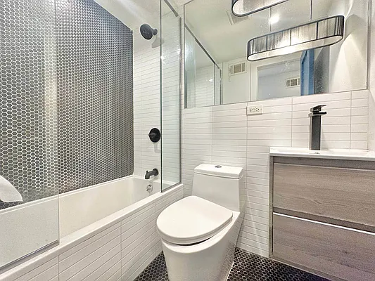 Rented by Doorway NYC, LLC | media 23