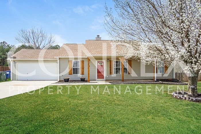 1st image of 124 Meadow Green Dr