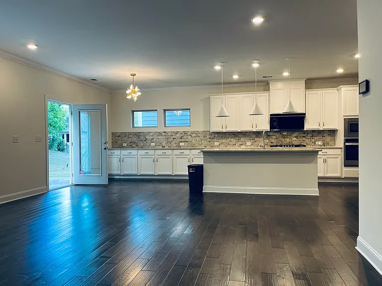 15614 Coventry Court Ln — Photo 6