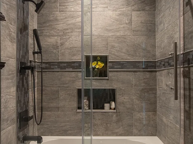 1550 Spring Gate Dr — Photo 10