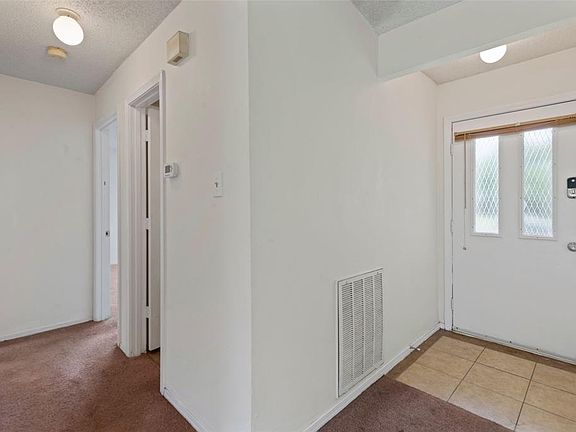 5th image of 1406 Legget St
