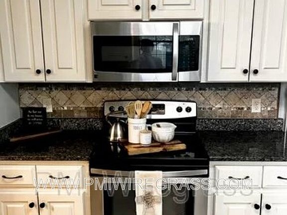 5th image of 401 Wildwood Dr