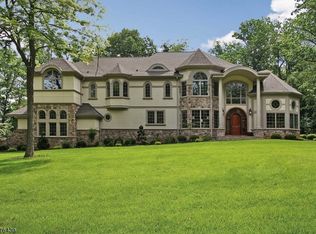 8 Rockage Rd, Warren, NJ 07059