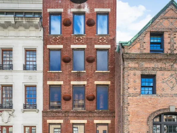 178 East 75th Street image 2 of 26