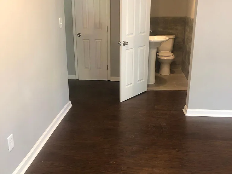 668 Charlotte Pl NW #A — Photo 7