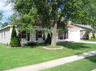 410 Arnold Ave, Romeoville, IL 60446