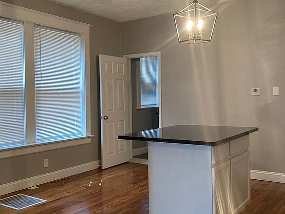 3rd image of 2904-2908 S Compton Ave #10613792