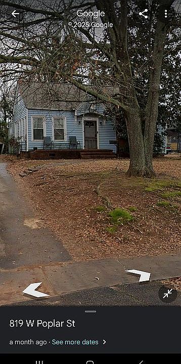 2nd image of 806 W Poplar St