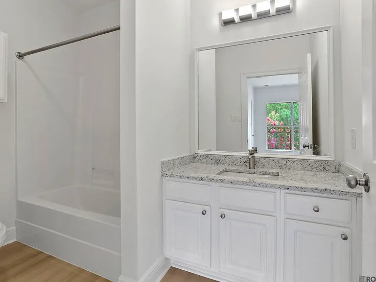 5165 Etta St #8-E — Photo 7