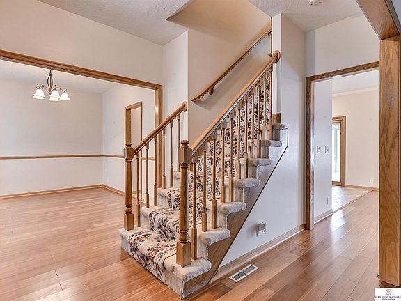 4th image of 2612 Joann Ave