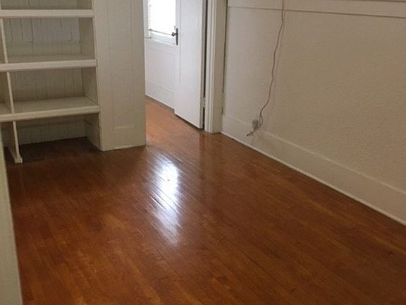 3rd image of 618 W Olive Ave APT B