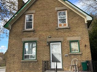 22 Weber St N, Waterloo, ON N2J3G4