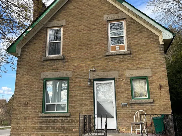 22 Weber St N, Waterloo, ON N2J 3G4