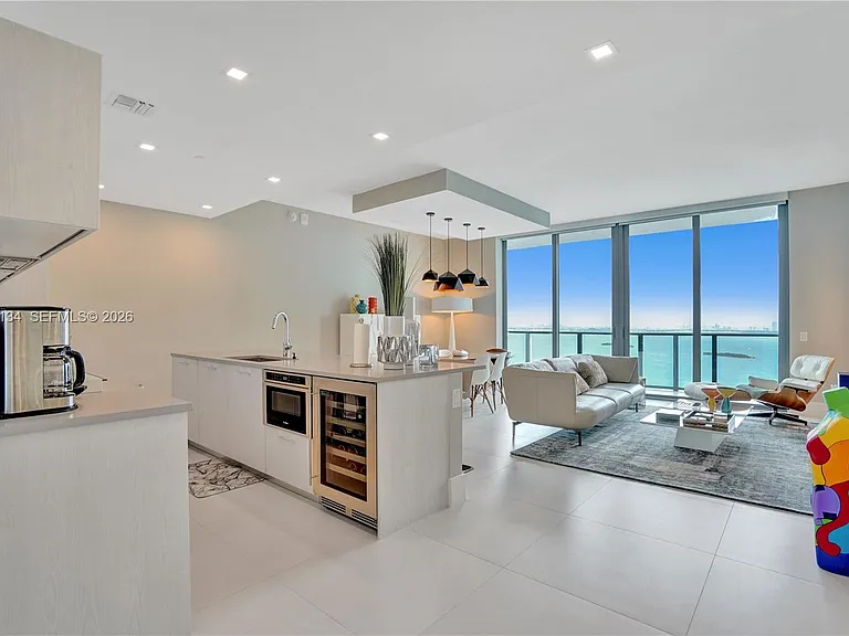 501 NE 31st St #Penthouse 4102 — Photo 6
