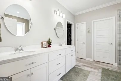 104 Pomegranate St — Photo 35